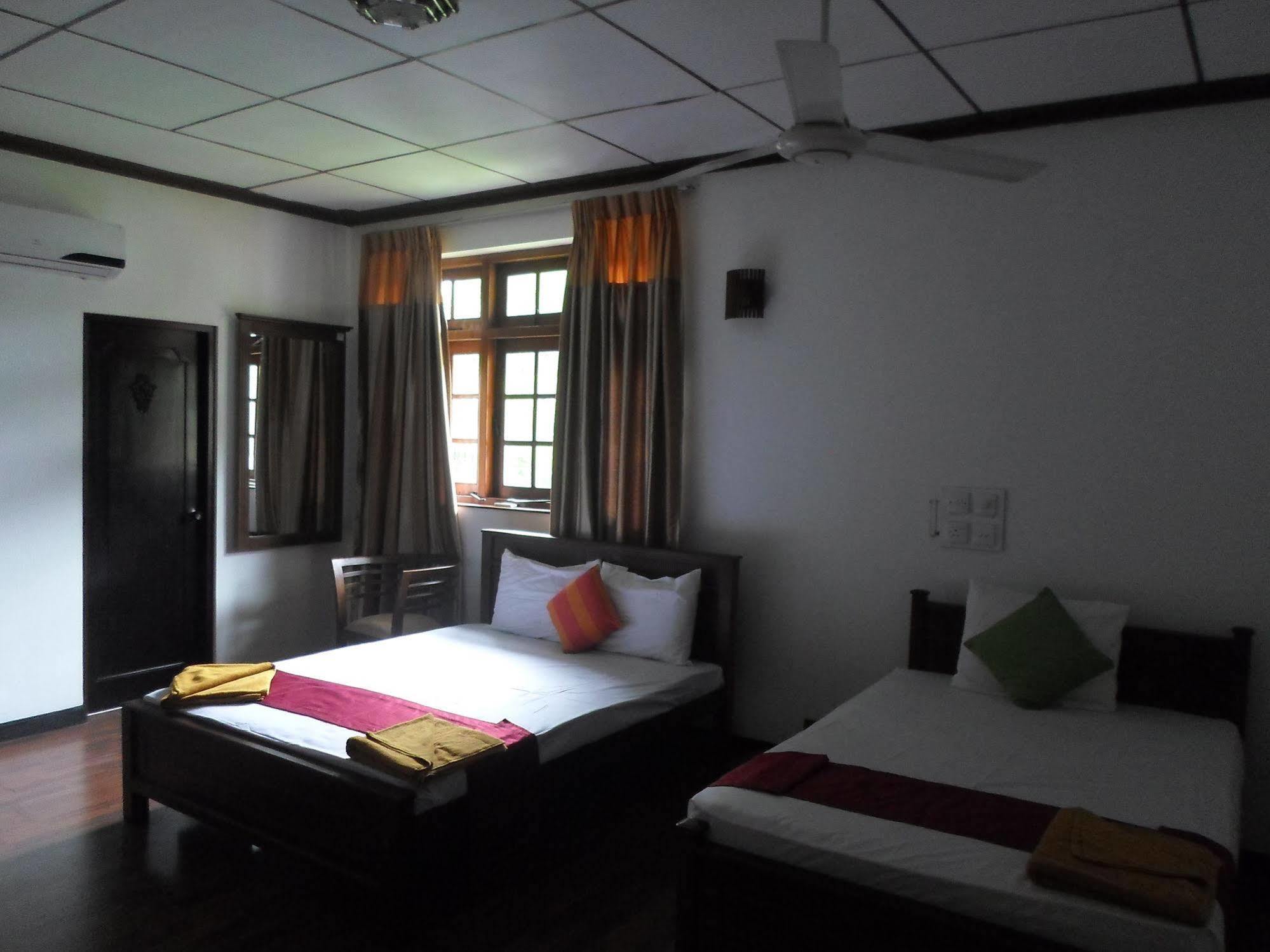 Kandy Green View Bungalow 외부 사진